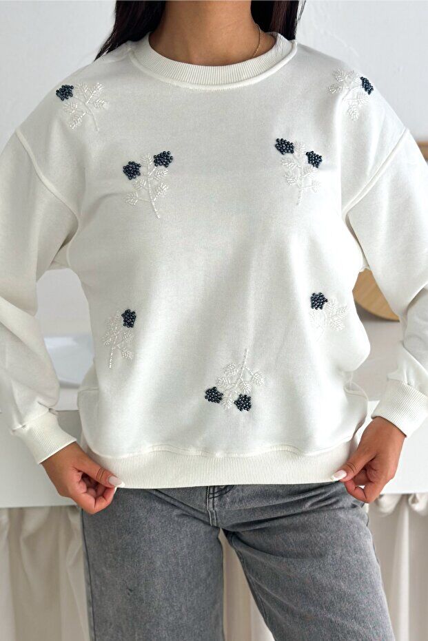Boncuk Ve Pul İşlemeli Sweatshirt